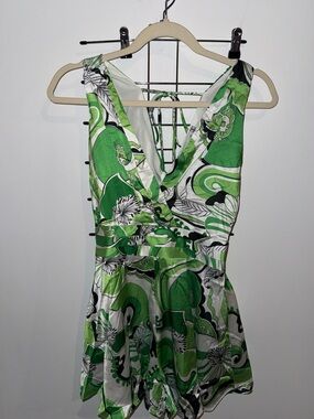 Chicways Women’s Green & White Floral V-Neck Romper